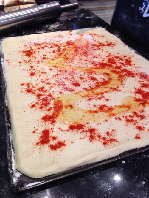 Coca de pimientos al estilo poblera