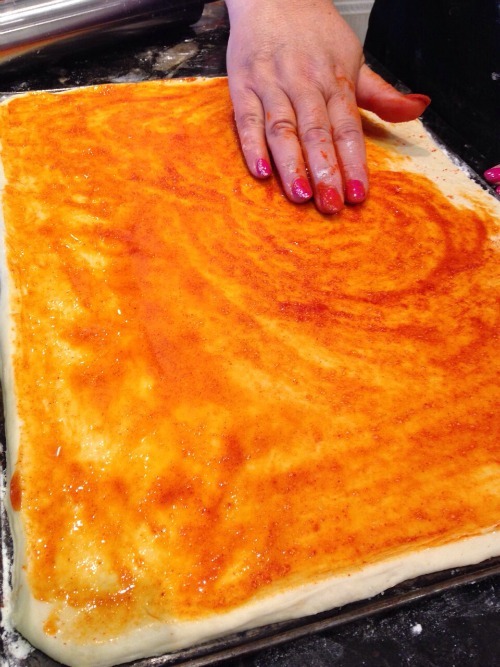 Coca de pimientos al estilo poblera